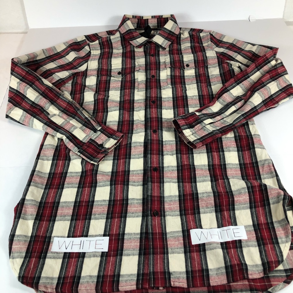 Off White Shirt Men’s Small Long Red Plaid Flannel Button Up Long Sleeve Casual